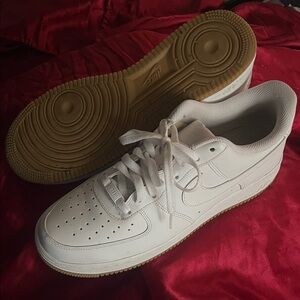 Nike White and Brown Men's Sneakers